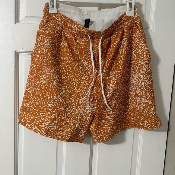 Mens Lululemon pool short 7” - Picture 7 of 7